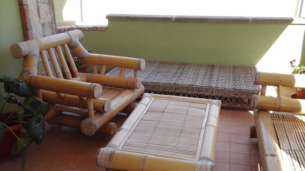 Villa Renzo E Lucia Sant Isidoro  外观 照片