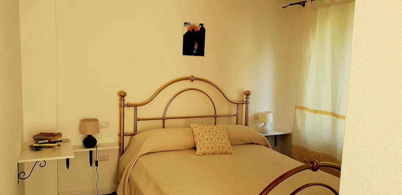 Villa Renzo E Lucia Sant Isidoro  外观 照片